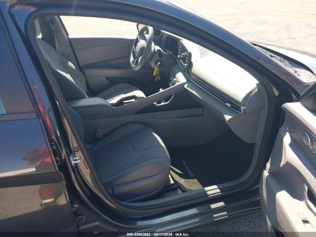 2021 HYUNDAI ELANTRA SE 5