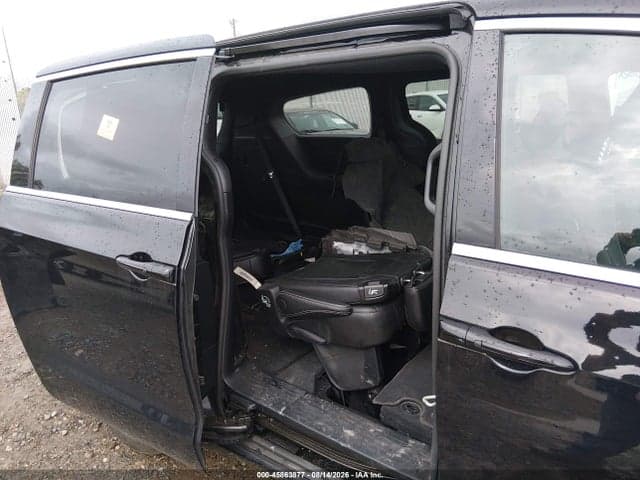 2026 CHRYSLER PACIFICA SELECT 8