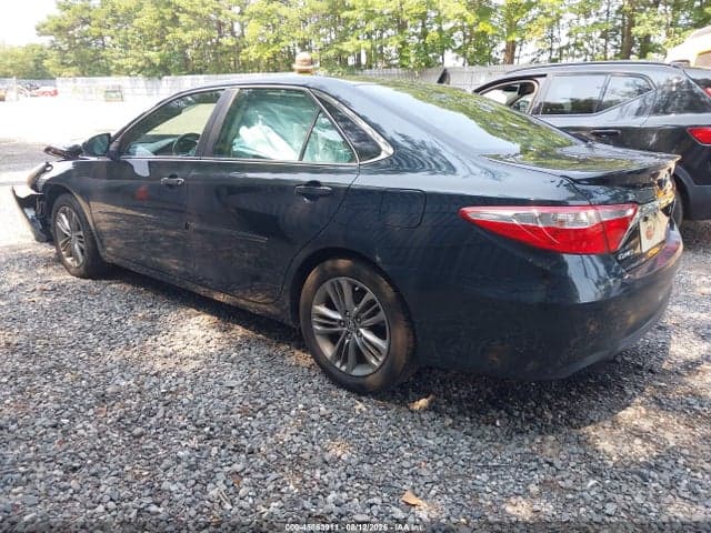 2017 TOYOTA CAMRY SE 3