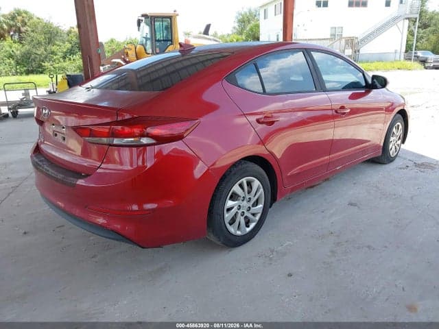 2017 HYUNDAI ELANTRA SE 4
