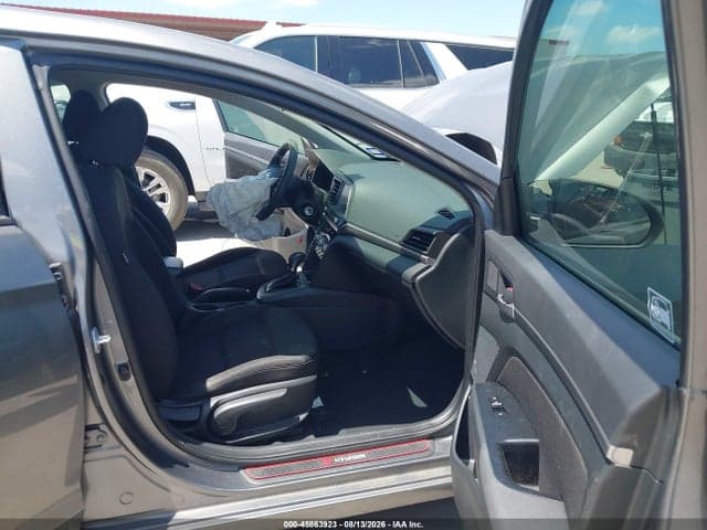 2020 HYUNDAI ELANTRA SEL 5