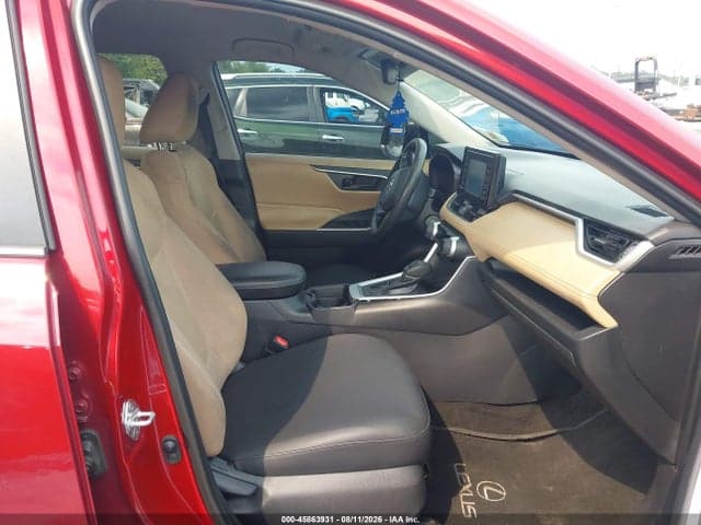 2019 TOYOTA RAV4 LE 5