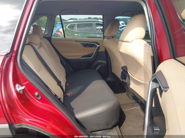 2019 TOYOTA RAV4 LE 8