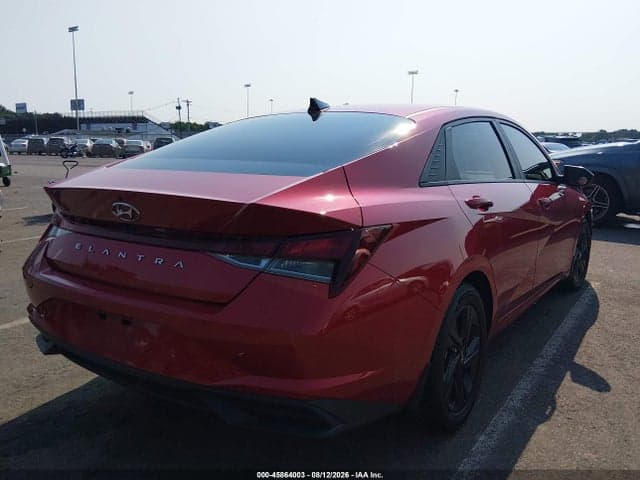 2022 HYUNDAI ELANTRA SEL 4
