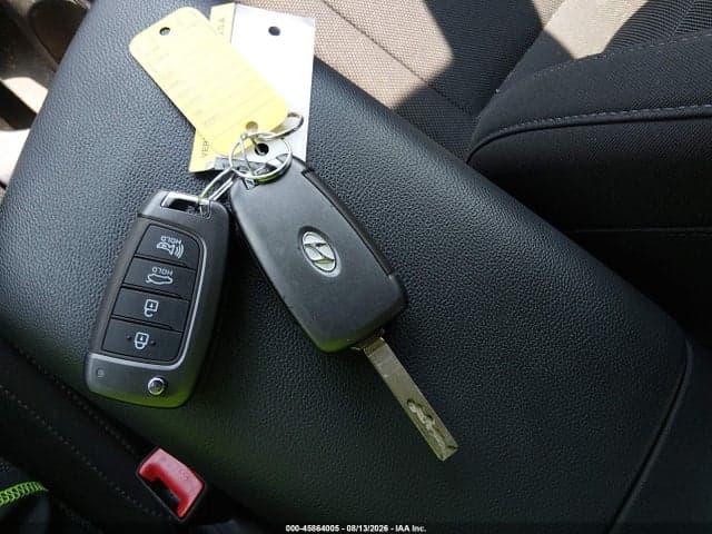 2021 HYUNDAI ELANTRA SE 11
