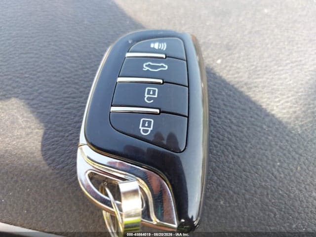 2019 CHRYSLER PACIFICA LIMITED 11