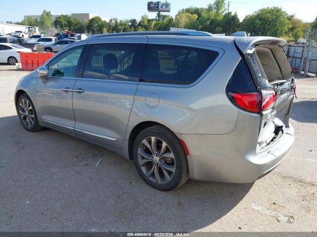 2019 CHRYSLER PACIFICA LIMITED 3