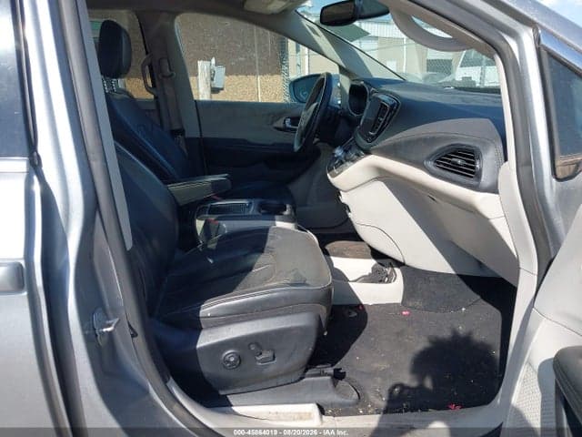 2019 CHRYSLER PACIFICA LIMITED 5
