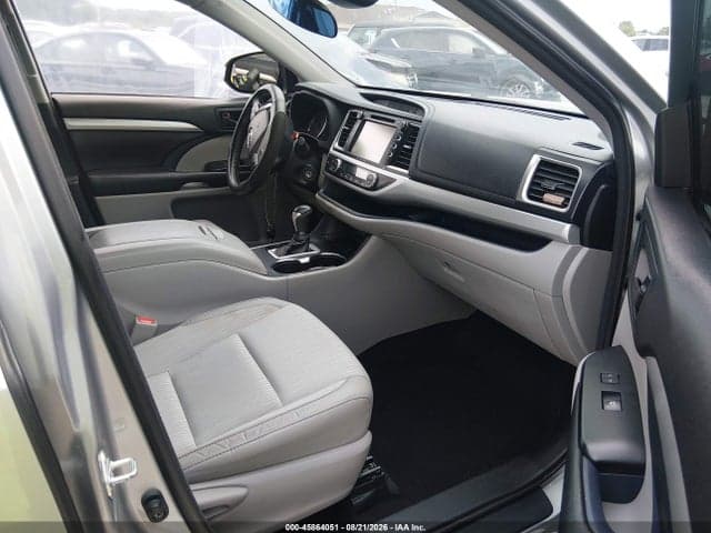 2018 TOYOTA HIGHLANDER LE PLUS 5