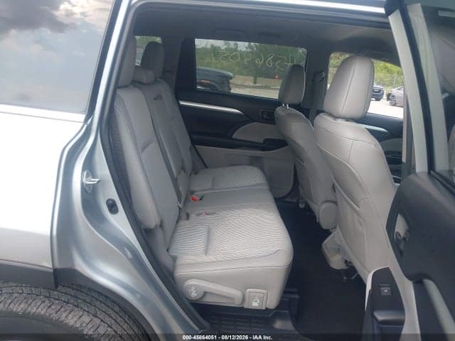 2018 TOYOTA HIGHLANDER LE PLUS 8