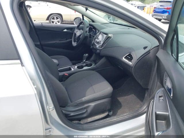 2017 CHEVROLET CRUZE LT AUTO 5