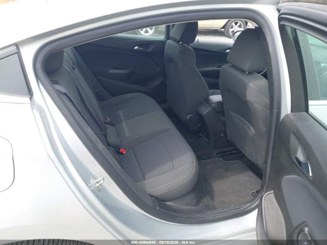 2017 CHEVROLET CRUZE LT AUTO 8