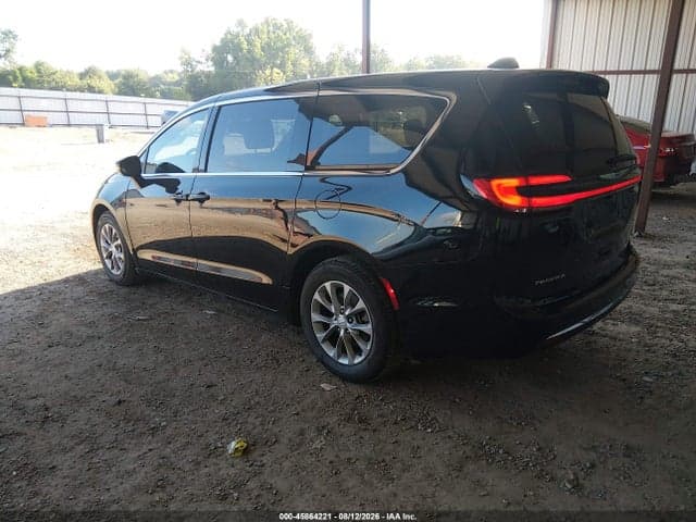 2026 CHRYSLER PACIFICA LIMITED 3