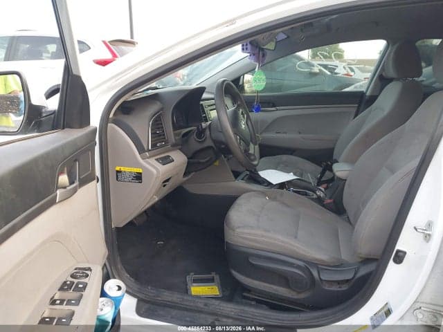 2017 HYUNDAI ELANTRA SE 5