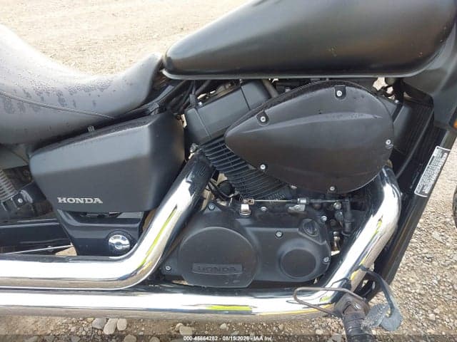 2017 HONDA VT750 C2B 8