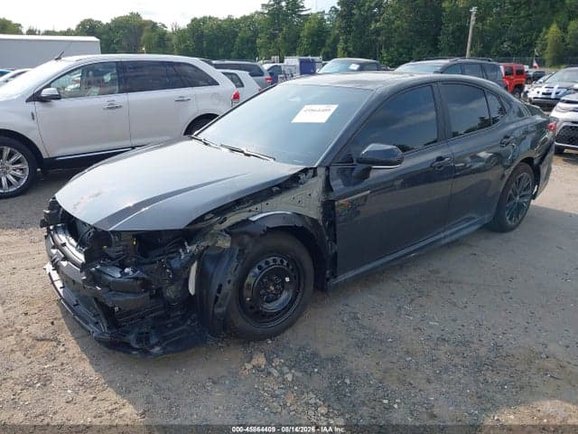 2026 TOYOTA CAMRY SE 2