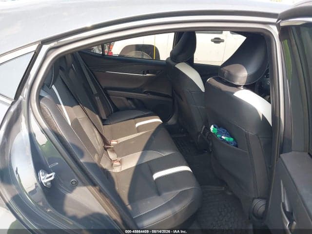 2026 TOYOTA CAMRY SE 8