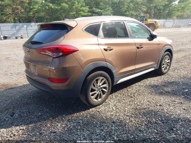 2017 HYUNDAI TUCSON SE 4