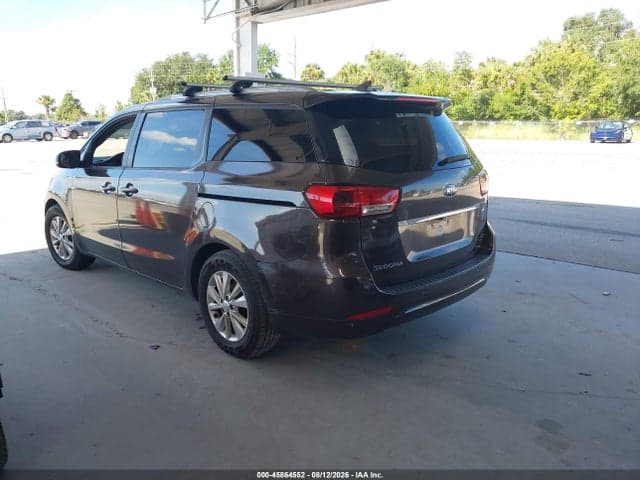 2017 KIA SEDONA LX 3