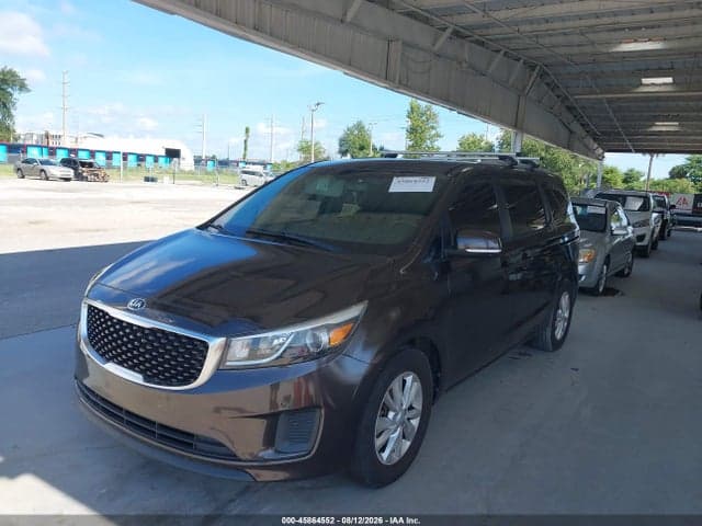 2017 KIA SEDONA LX 6
