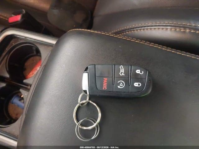2018 CHRYSLER 300 300S AWD 11