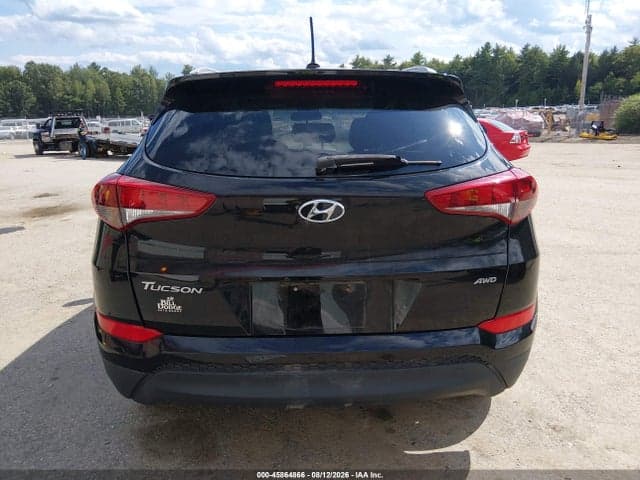 2017 HYUNDAI TUCSON SE 16