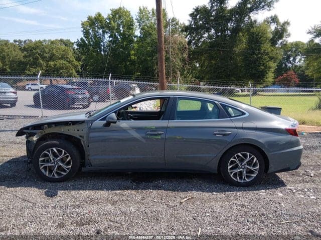 2020 HYUNDAI SONATA SEL 14