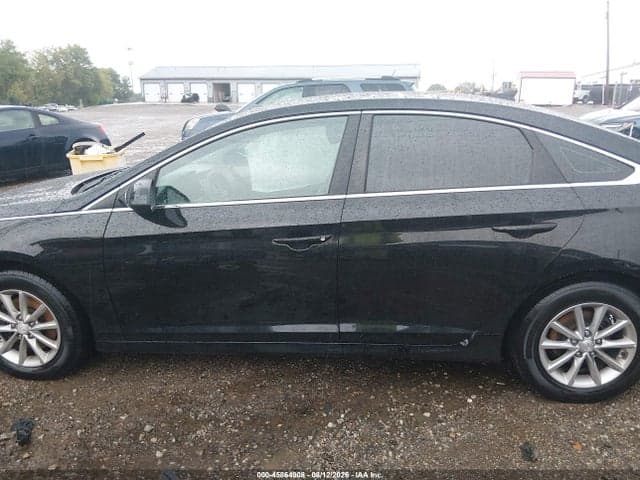 2019 HYUNDAI SONATA SE 14