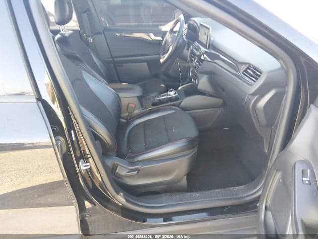 2023 FORD ESCAPE ST-LINE 5