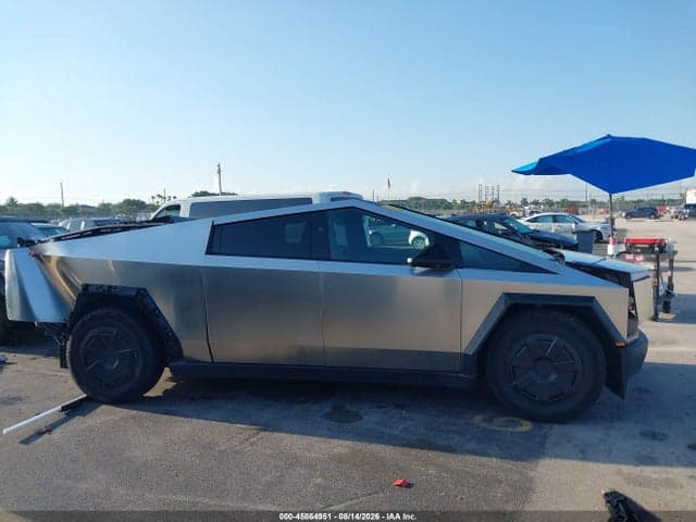 2025 TESLA CYBERTRUCK 12