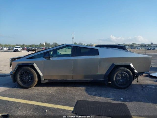 2025 TESLA CYBERTRUCK 13