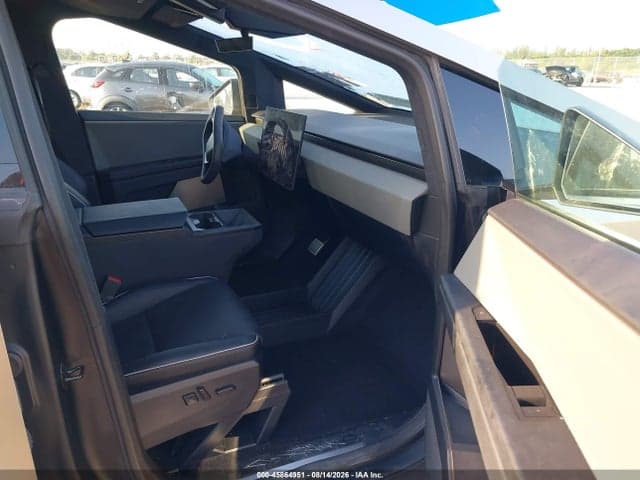 2025 TESLA CYBERTRUCK 5