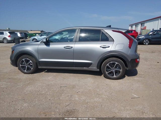 2026 KIA NIRO LX 14