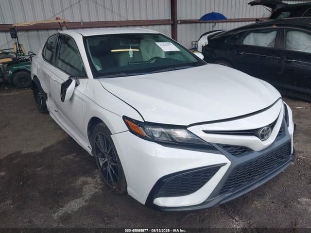 2024 TOYOTA CAMRY SE 1