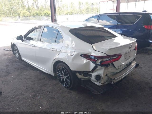 2024 TOYOTA CAMRY SE 3