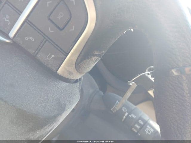 2024 TOYOTA SIENNA XLE 11