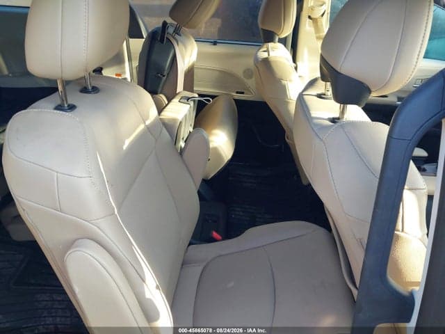 2024 TOYOTA SIENNA XLE 8
