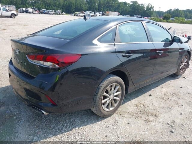 2019 HYUNDAI SONATA SE 4