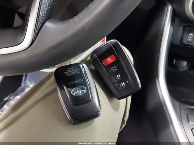 2019 TOYOTA RAV4 HYBRID XSE 11
