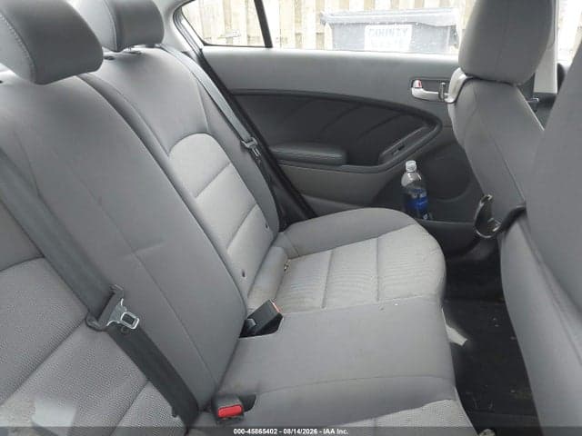 2017 KIA FORTE LX 8