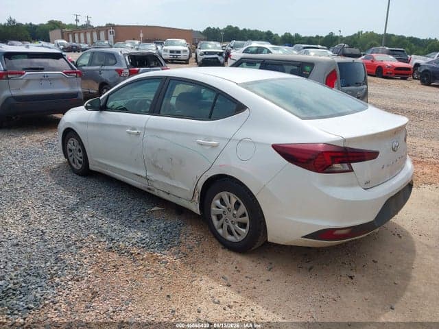 2019 HYUNDAI ELANTRA SE 3
