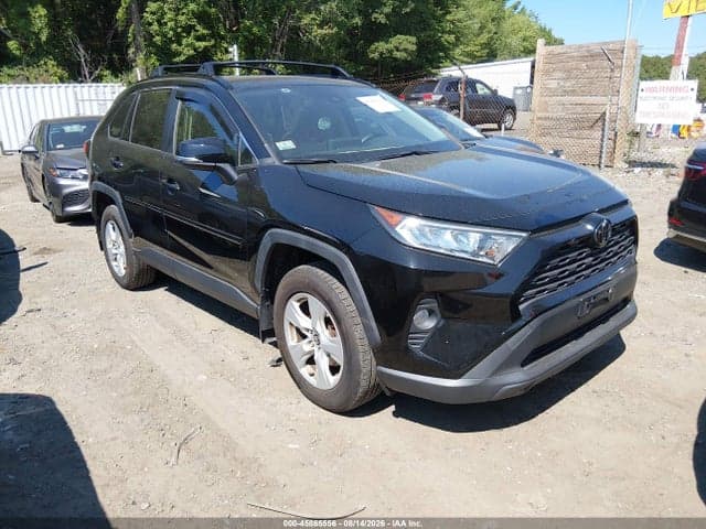 2020 TOYOTA RAV4 XLE 1
