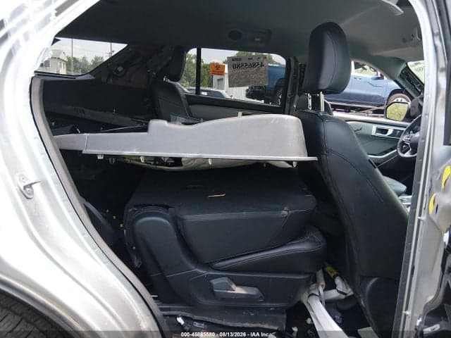 2024 FORD EXPLORER XLT 8