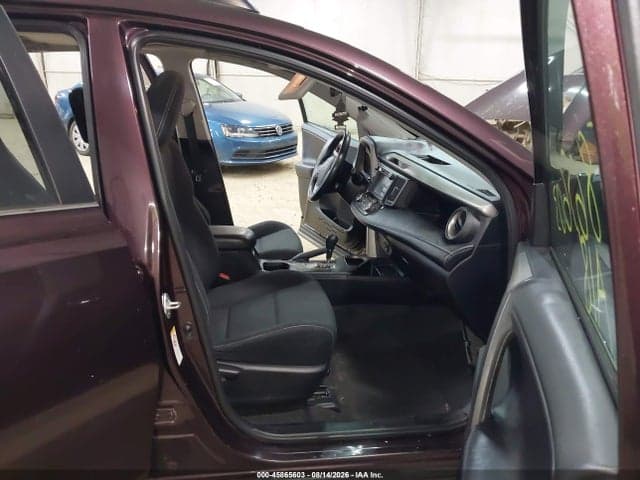 2018 TOYOTA RAV4 XLE 5