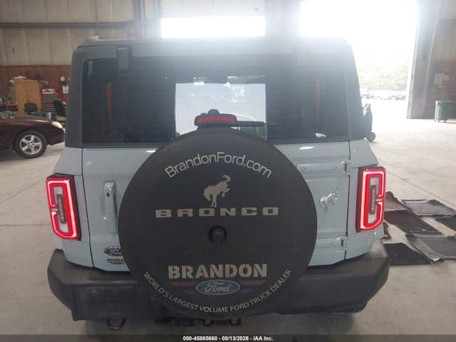 2023 FORD BRONCO OUTER BANKS 16