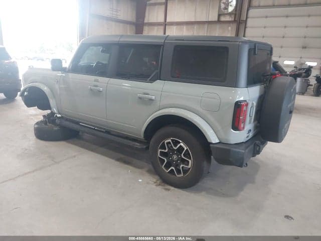 2023 FORD BRONCO OUTER BANKS 3