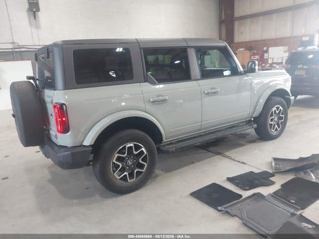 2023 FORD BRONCO OUTER BANKS 4