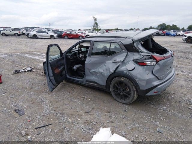 2023 NISSAN KICKS SR XTRONIC CVT 3