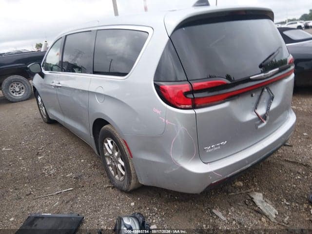 2024 CHRYSLER PACIFICA TOURING L 3