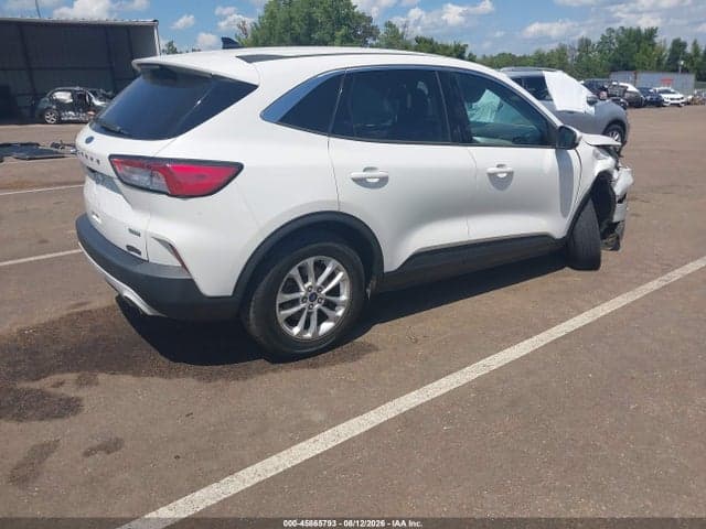 2020 FORD ESCAPE SE 4